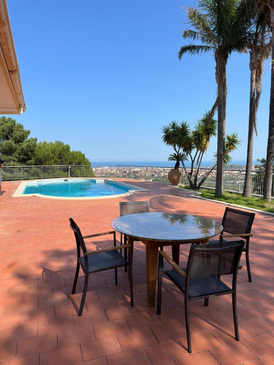 Holiday Flower Villa Panoramica Sul Golfo Di Catania Misterbianco Luaran gambar